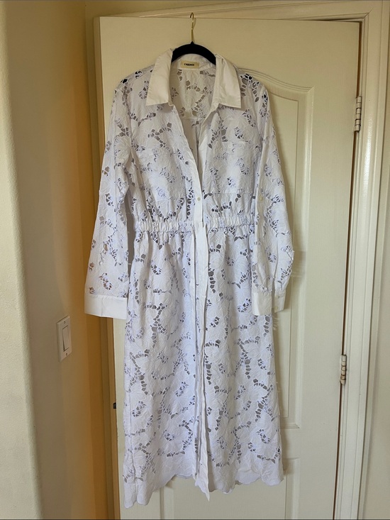 L'AGENCE Dresses & Skirts - L'AGENCE White Lace Button-Front Long Sleeve Shirt Dress
